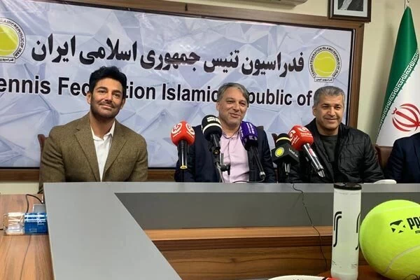 محمدرضا گلزار در پدل
