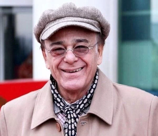 این بازیگران بنا به دلایلی تغییر نام دادند !