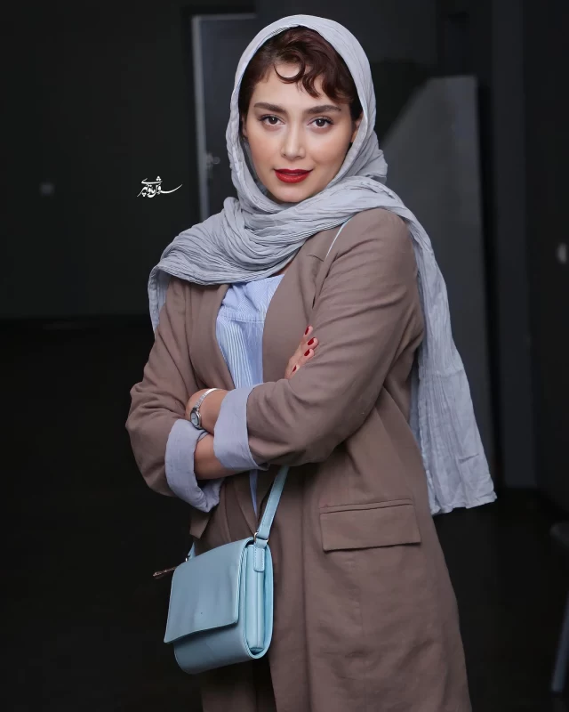 زندگینامه دیبا زاهدی