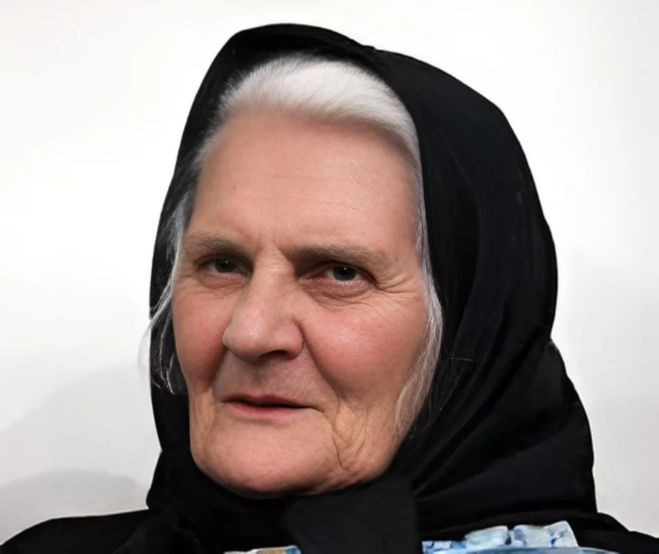  لیلیت تریان کیست
