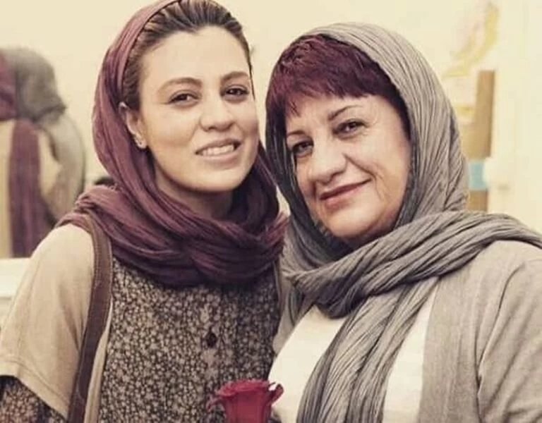 دختر مشهور «ناهید مسلمی» در کنار دامادش!!