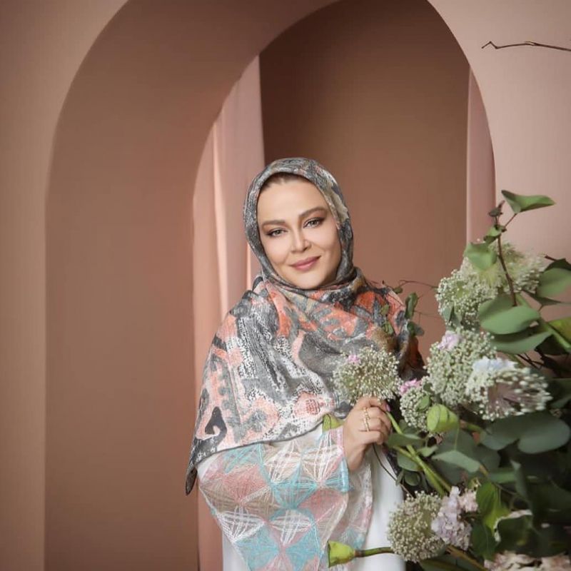 کرونا گرفتن بهاره رهنما
