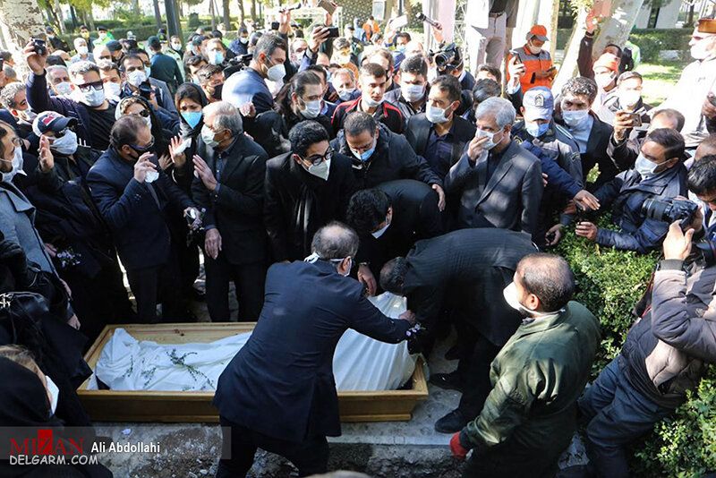 تصاویر خاکسپاری شجریان در مشهد