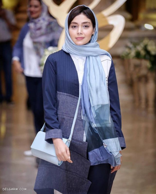 دیبا زاهدی