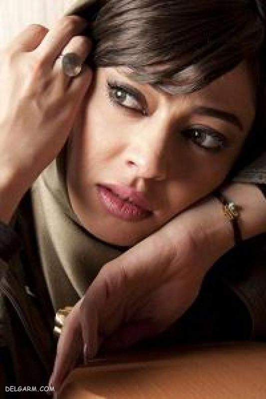 بیوگرافی آزاده ریاضی