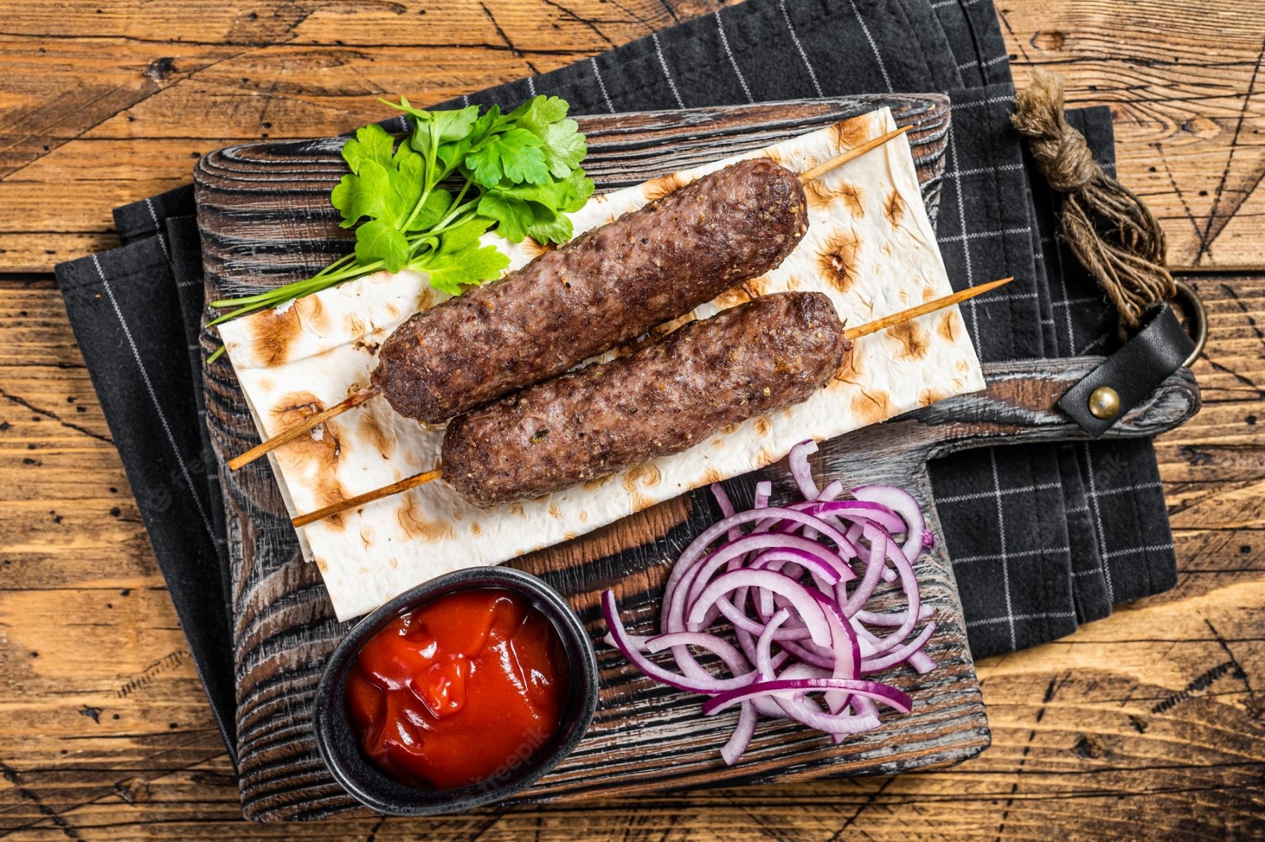طرز تهیه کفتا کباب خوشمزه به روش لبنانی مرحله به مرحله