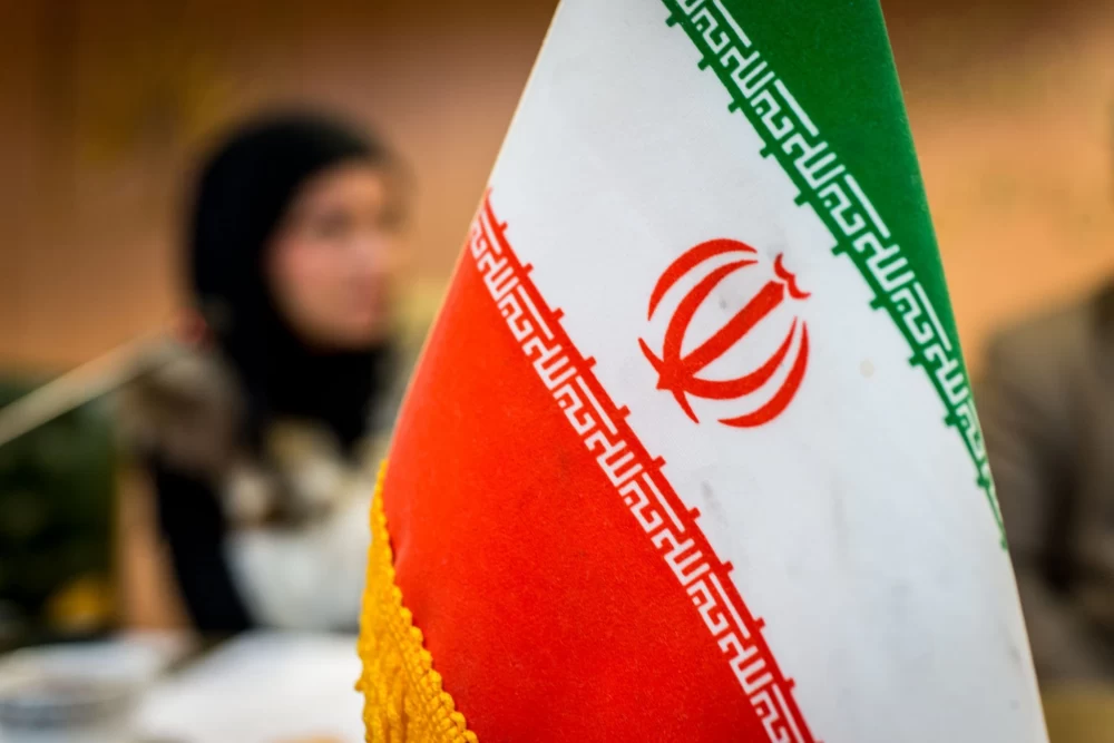 احکام مسّ آرم جمهوری اسلامی