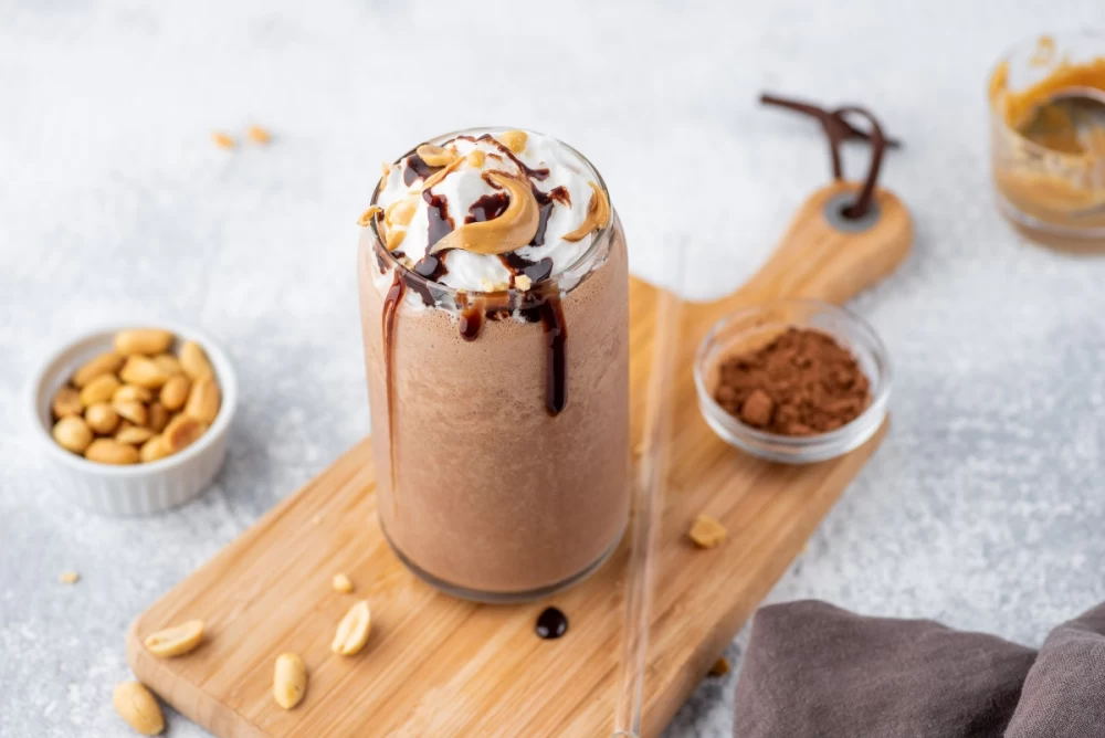میلک شیک بادام زمینی بدون بستنی