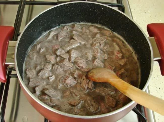 طبخ گوشت برای کباب مجاری