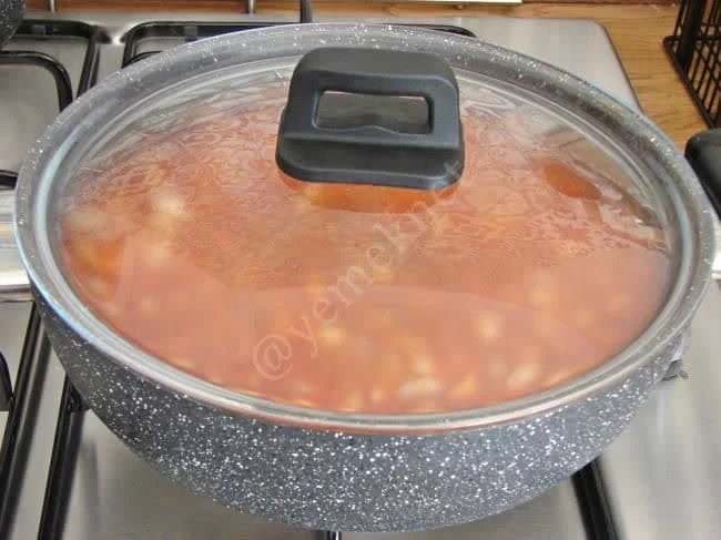 روش تهیه خوراک لوبیا ترکیه ای