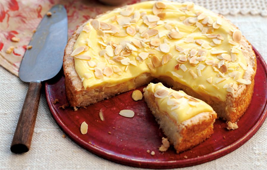 کیک بادامی: طرز تهیه کیک بادامی