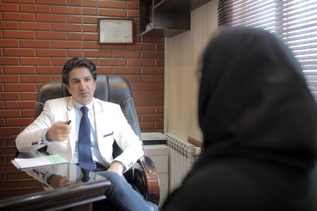 آدرس و تلفن دکتر محمدرضا خرازی متخصص پوست و مو در تهران