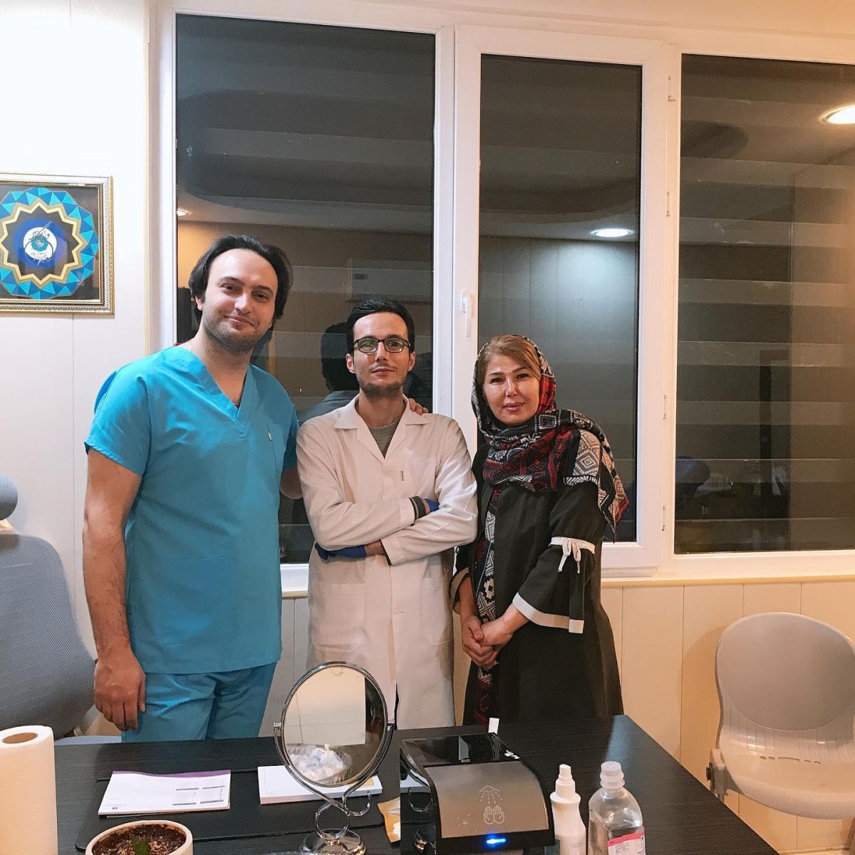 آدرس و تلفن دکتر تورج خدیری متخصص داخلی و پوست و مو در کرمانشاه