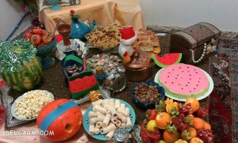 آرایش سفره شب یلدا برای مدارس