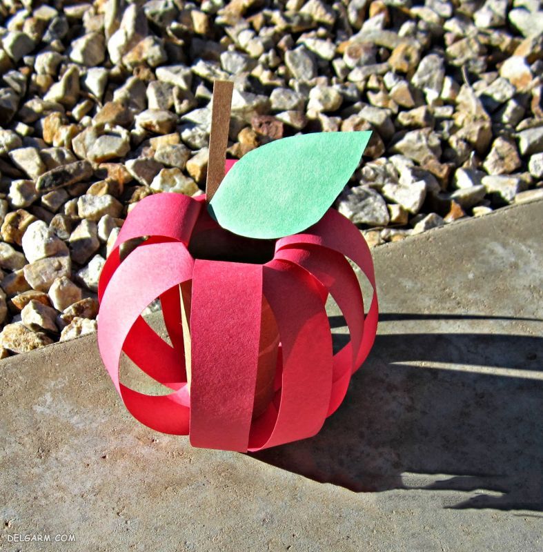 Making apple ribbon crafts
