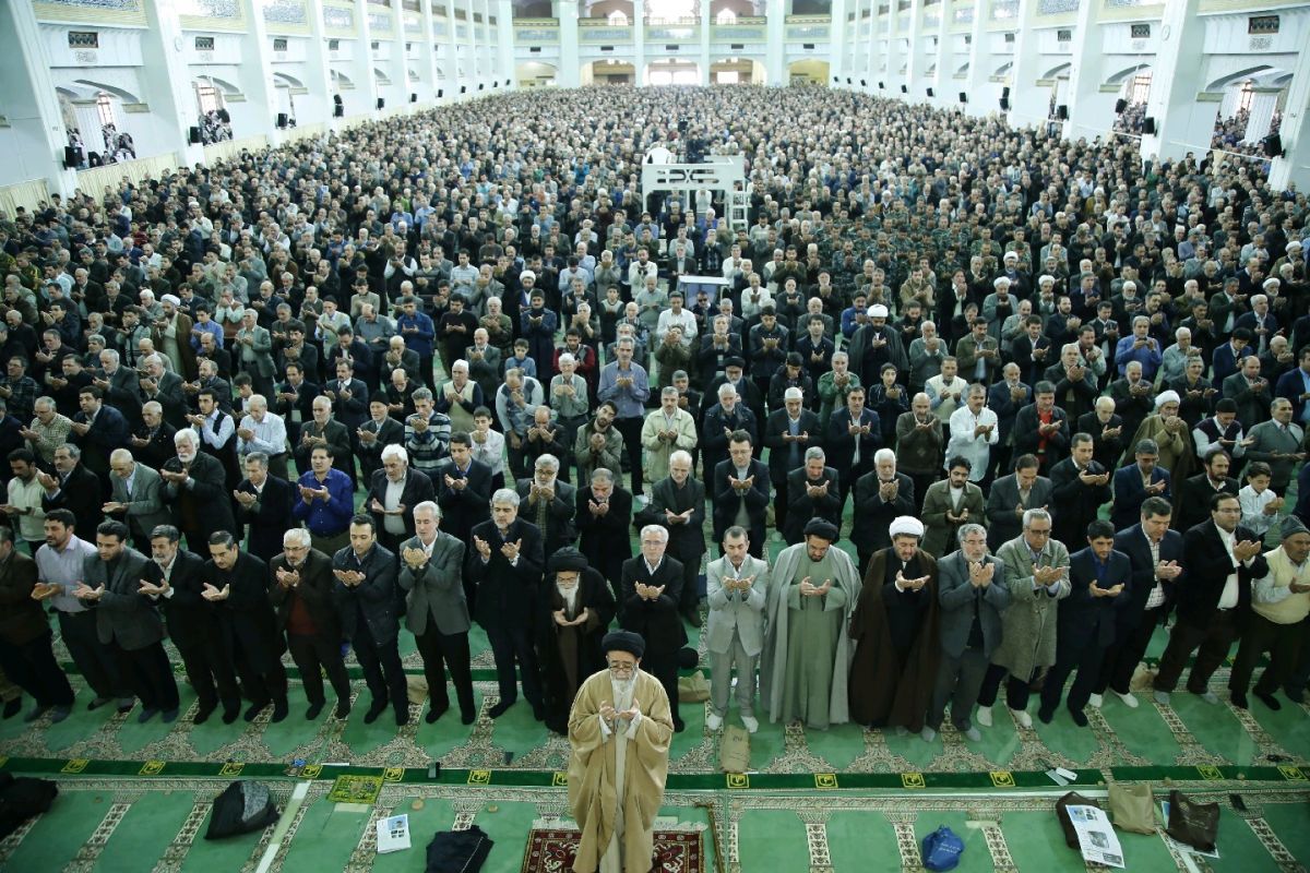 نماز جمعه این هفته در تمام شهر ها تعطیل است