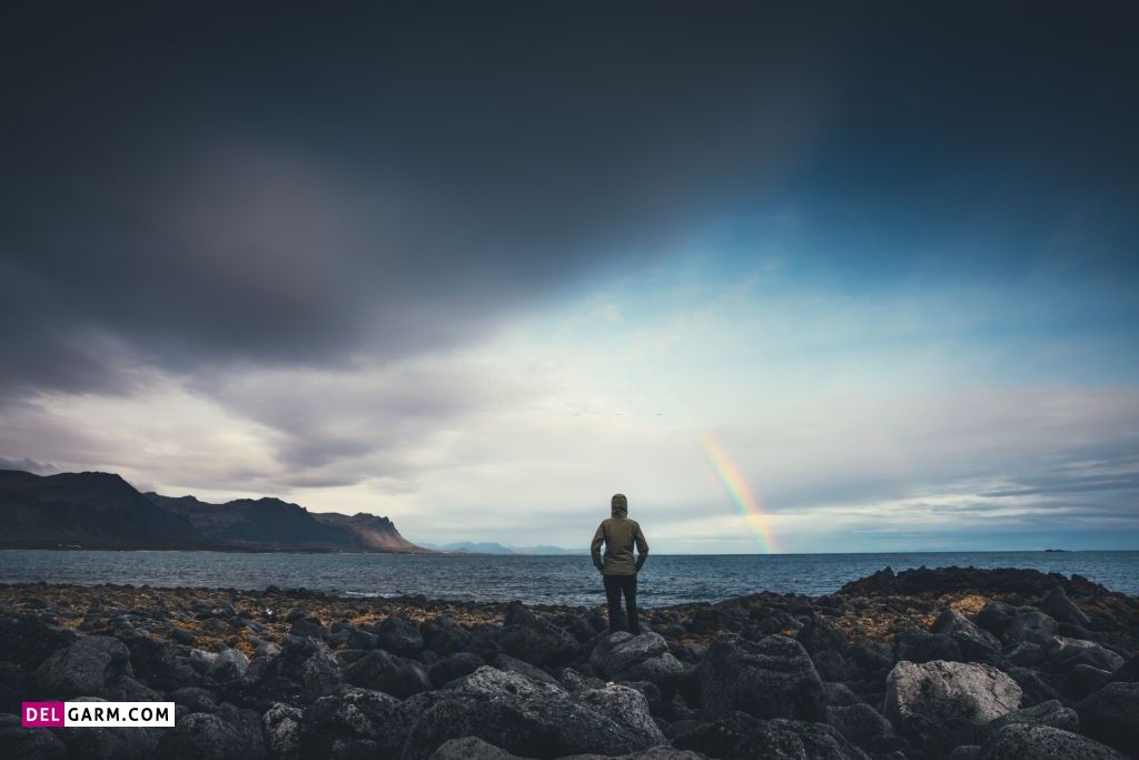 عکس باران و پنجره