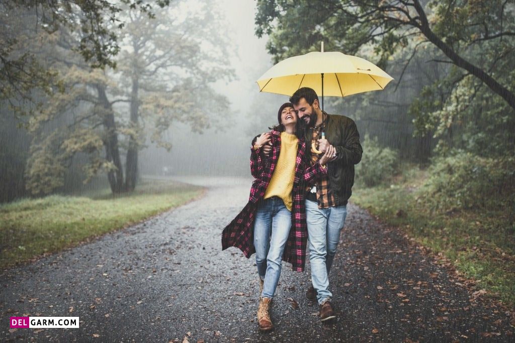 عکس باران و پنجره