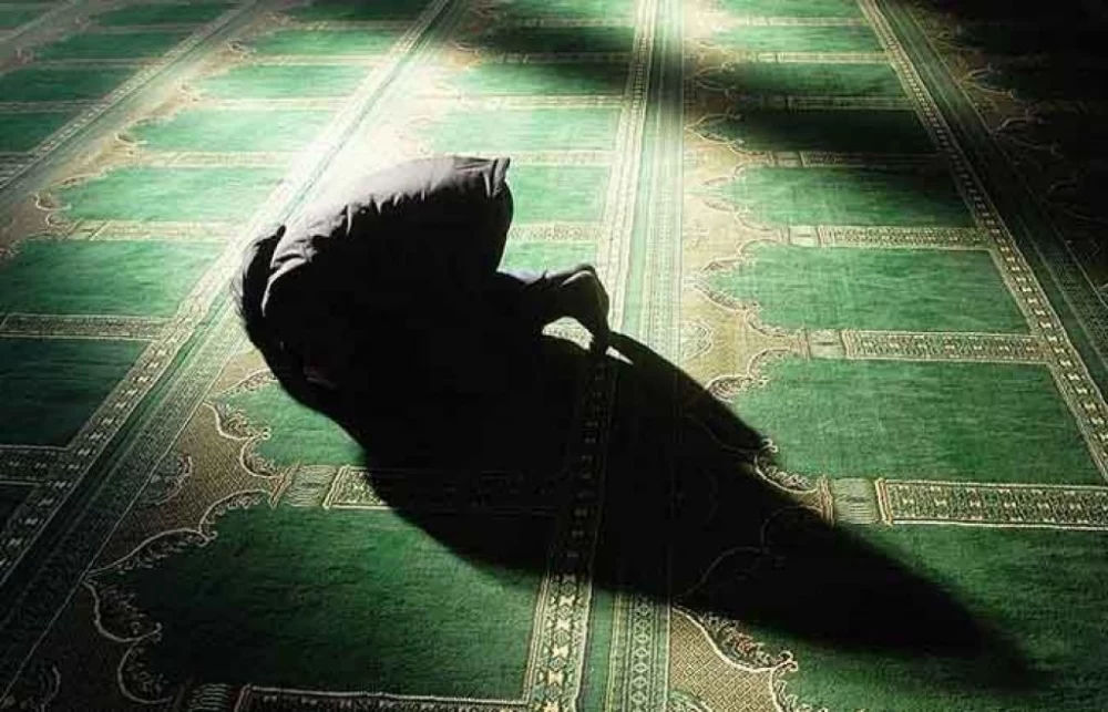 تعقیبات نماز ظهر