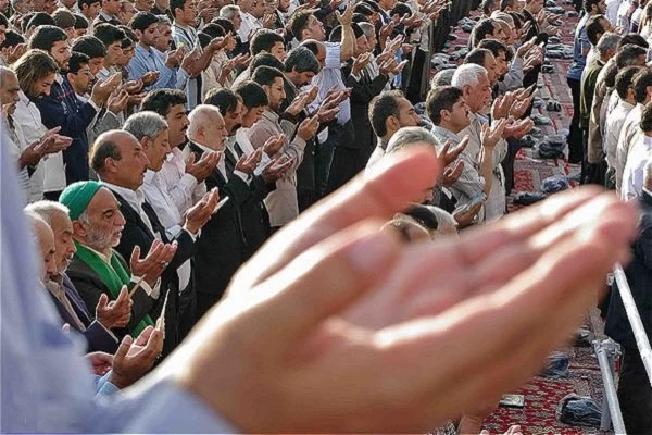 نماز عید فطر مستحب است یا واجب ؟
