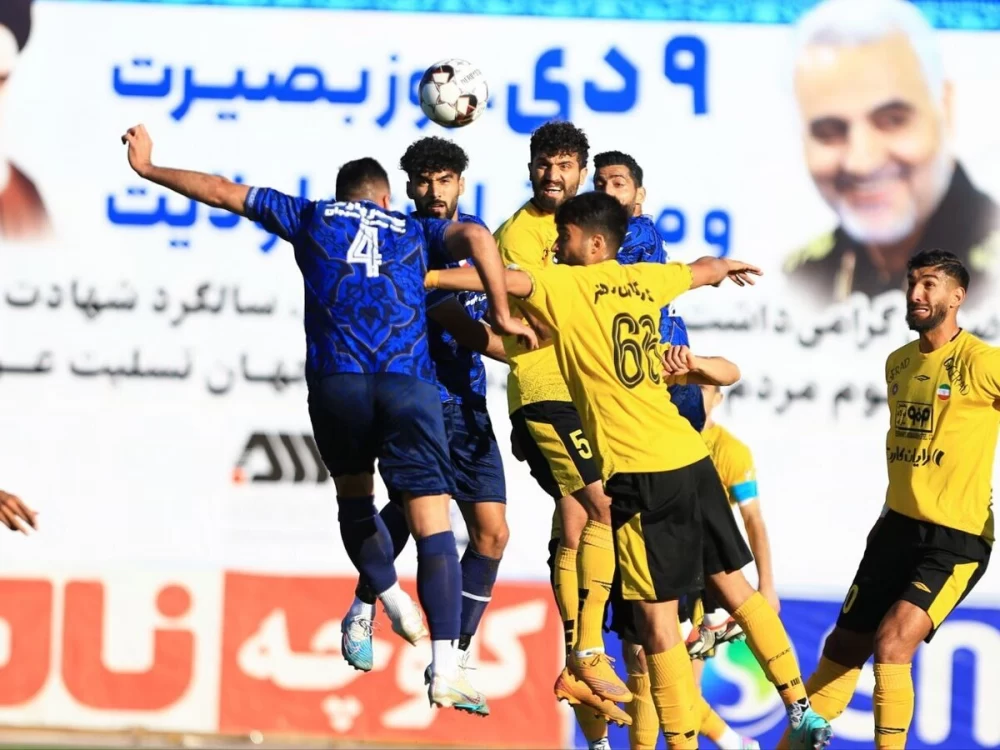 بازی سپاهان و گل گهر