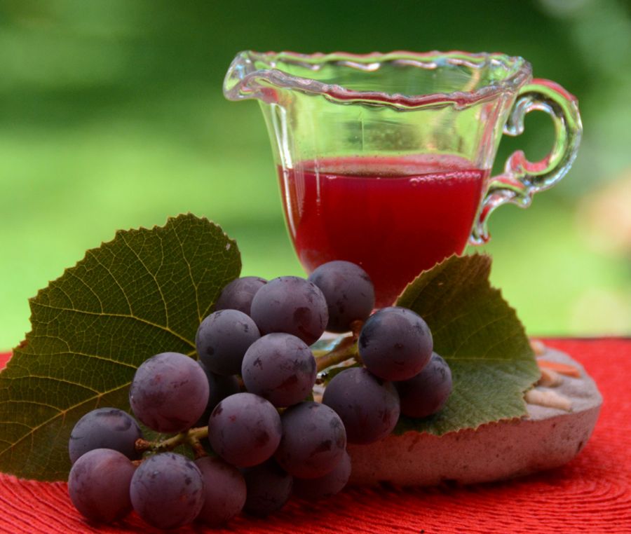 آب انگور سرشار از خاصیت + ارزش غذایی آب انگور