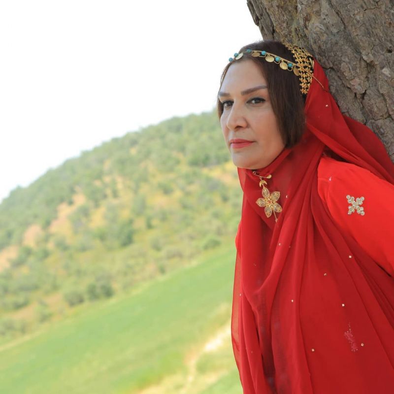 بیوگرافی کامل مینا نوروزی بازیگر سریال وارش + مصاحبه