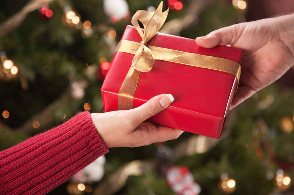 برای چه کسی چه عیدی بخریم ؟