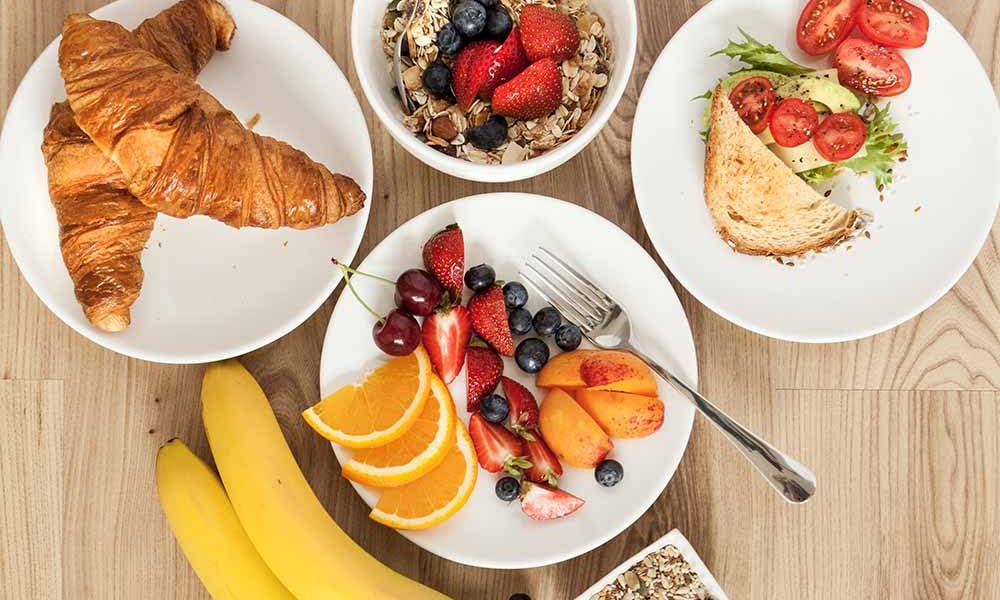 روش تهیه انواع میان وعده های مقوی و خانگی