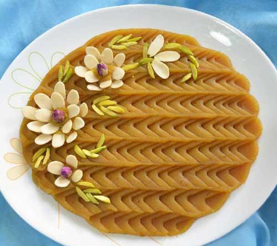 تزیین حلوا و خرما افطاری