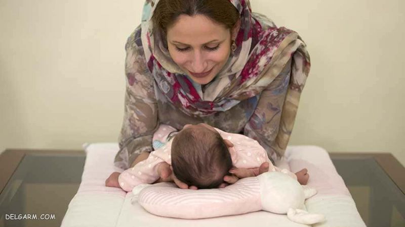 رفتار با نوزاد 5 ماهه