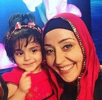 تبریک سال نو آرزو افشار در کنار فرزند خوانده زیبایش!