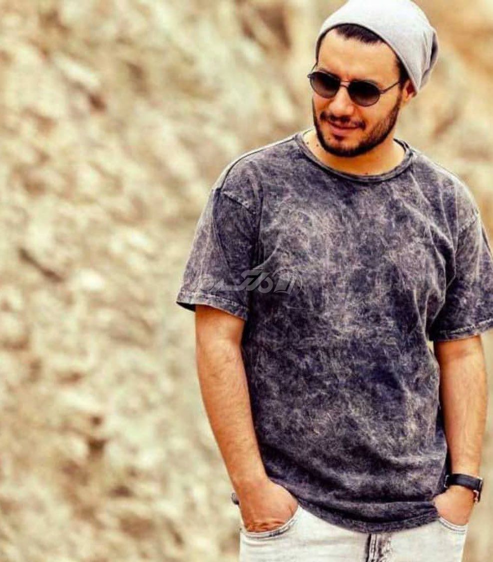بازیگر مرد / جواد عزتی