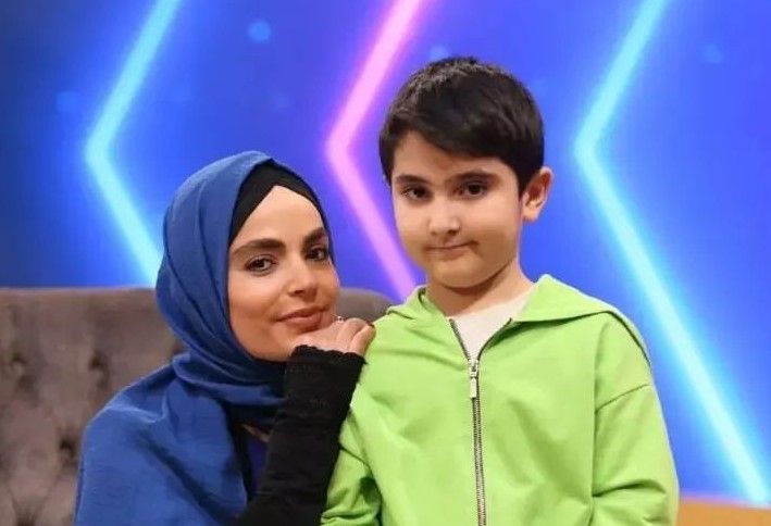 عکس جدید سپیده خداوردی به همراه خانواده اش کنار دریا!