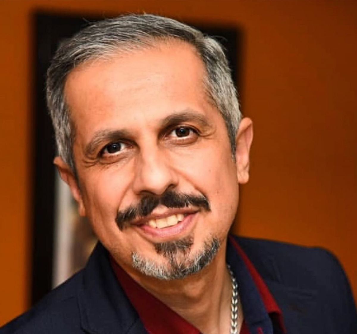 گریم خنده دار جواد رضویان با ژستی زیبا!