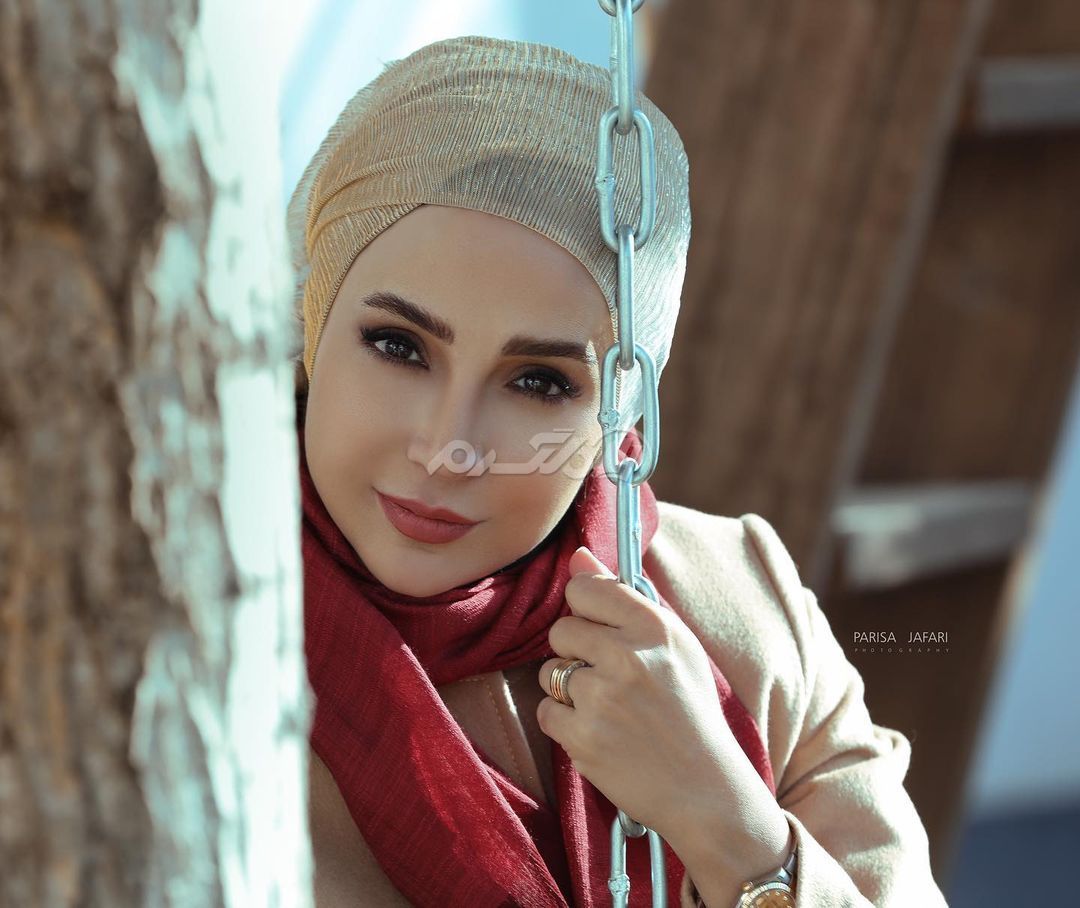 بازیگر زن / شبنم قلی خانی