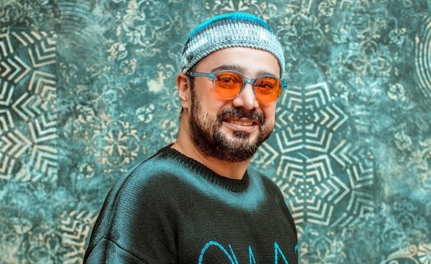 سلفی تلخ سپند امیرسلیمانی بر سر مزار مهرداد میناوند!