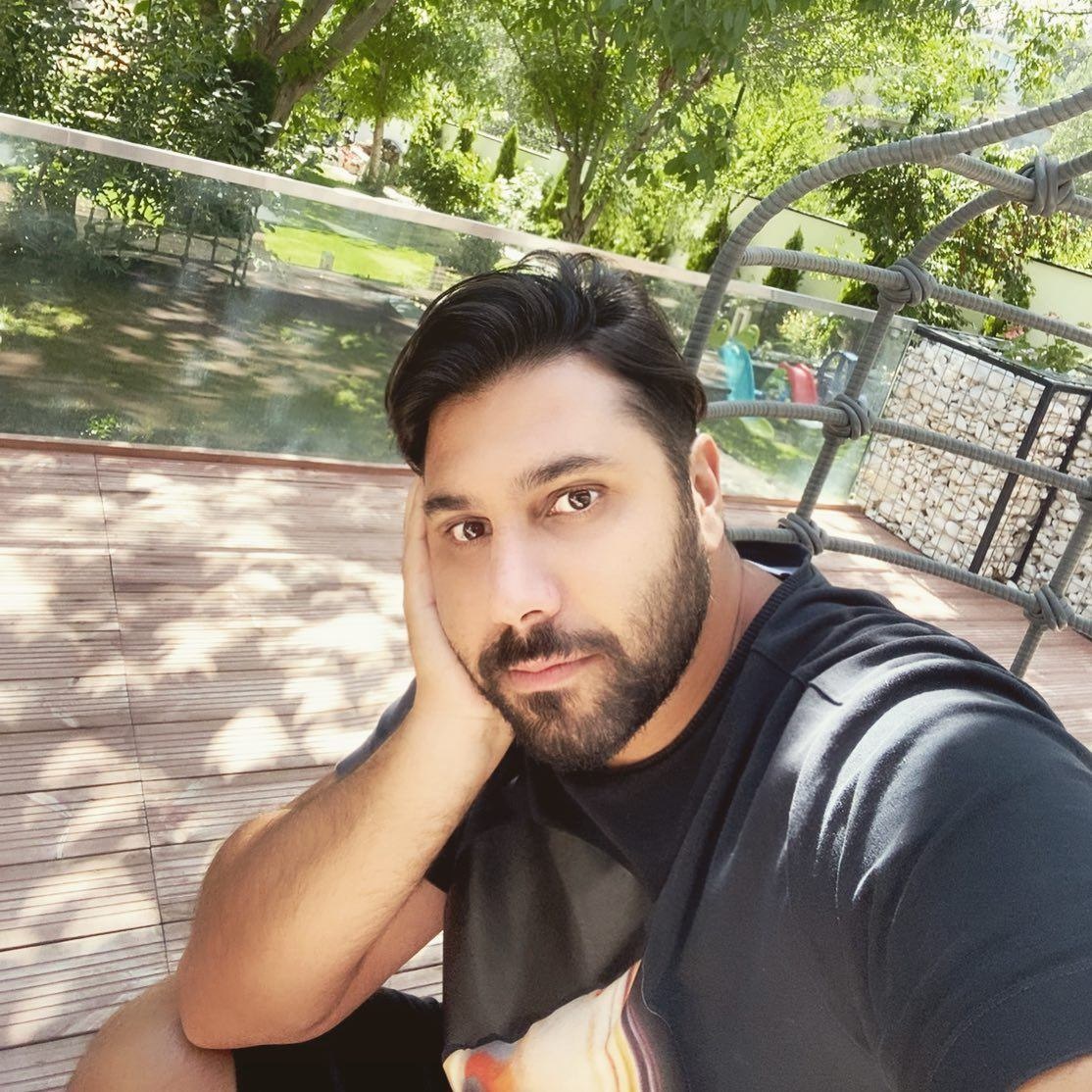 حضور علی دایی و احسان خواجه امیری در افتتاحیه جشنواره ی فوتبال کیش!