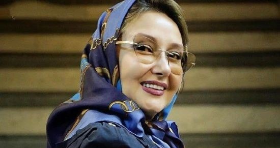 کتایون ریاحی بازیگر زن ایرانی تصویری از نقاشی چهره خود در پیج اینستاگرامش...