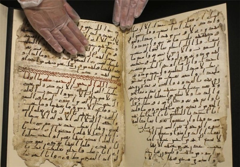  به نمایش گذاشتن یکی از قدیمی‌ترین نسخه‌های قرآن در موزه لوور