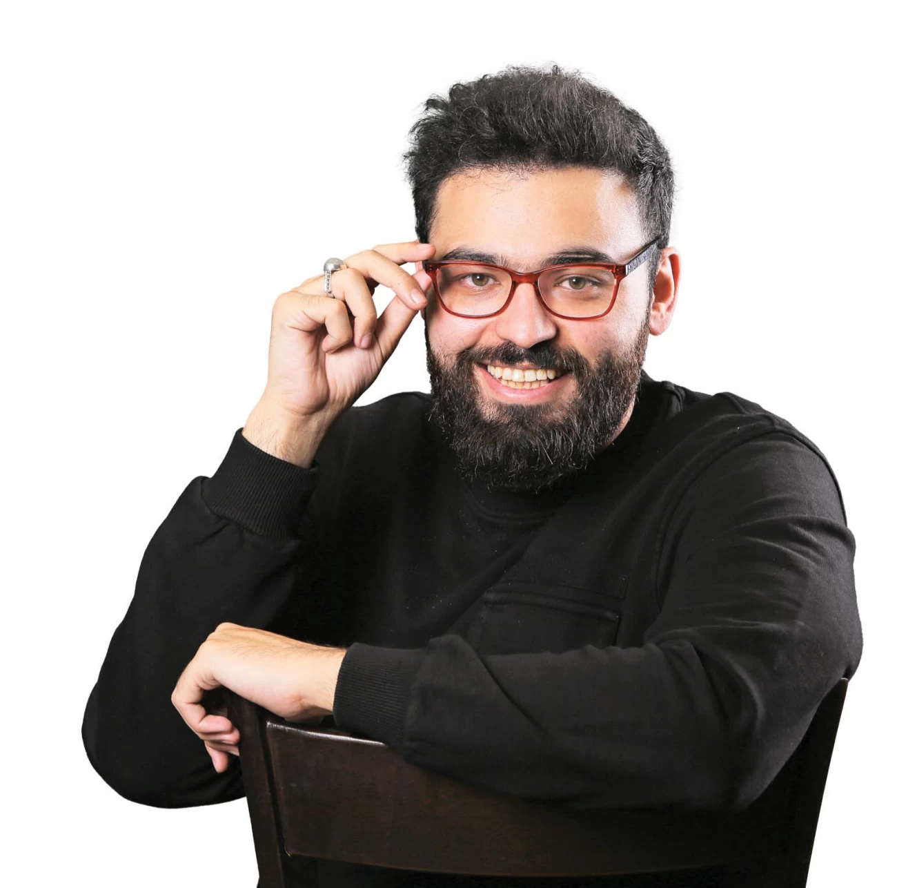 مجری شب یلدایی شبکه پنج چه کسی است؟