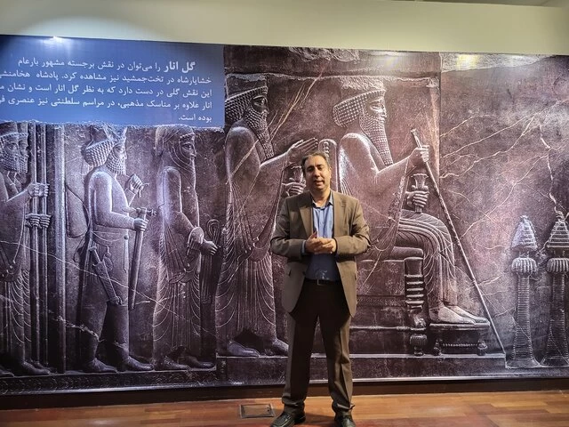 گردنبند انار در آثار کهن ایران