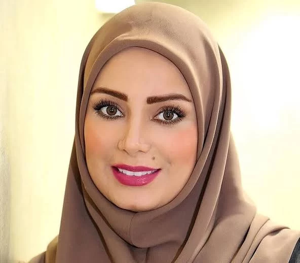 خانم مجری معروف ایرانی با استایل پلنگی به خرید رفت