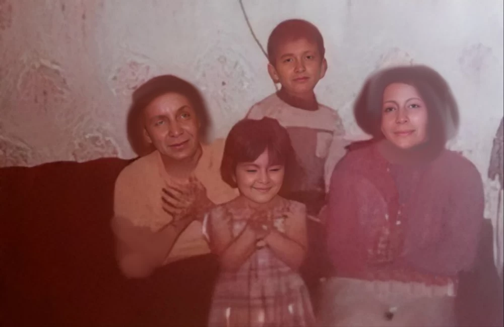 گلچینی از تصاویر الهام کردا از کودکی تا به حال