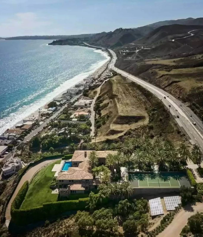 عمارت لاکچری خواننده معروف آمریکایی با قیمت ۷۵ میلیون دلار به فروش می‌رسد