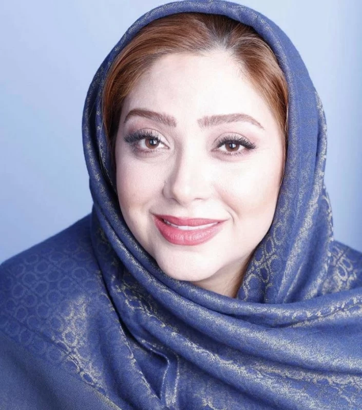 ژست های هنری دختر آقا رحمان سریال سه در چهار پربازدید شد