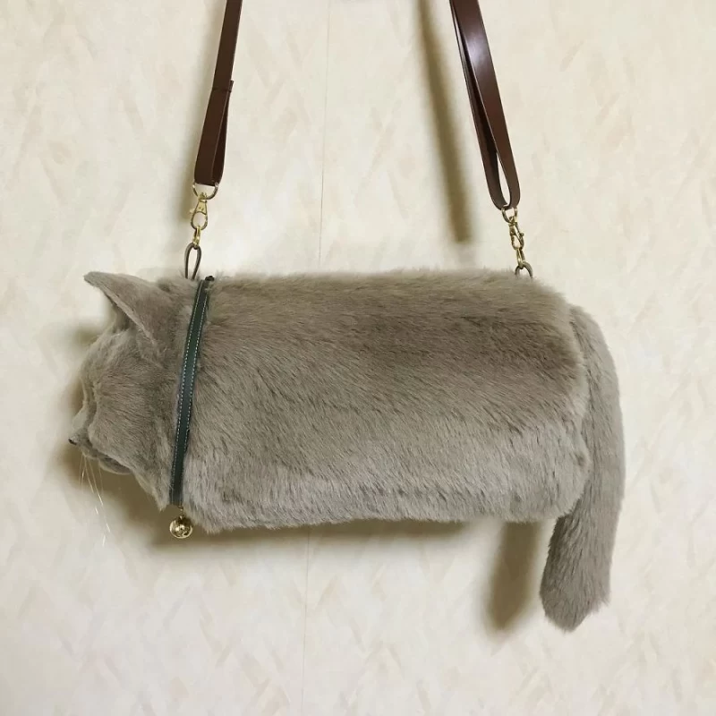 شما دوست دارید با این کیف ها که شبیه گربه است برید مدرسه‌ ؟