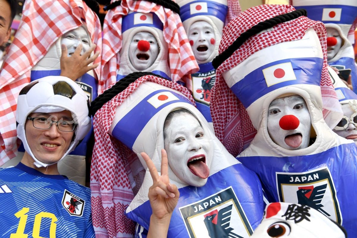 هواداران تیم ژاپن در بازی با آلمان در جام جهانی قطر