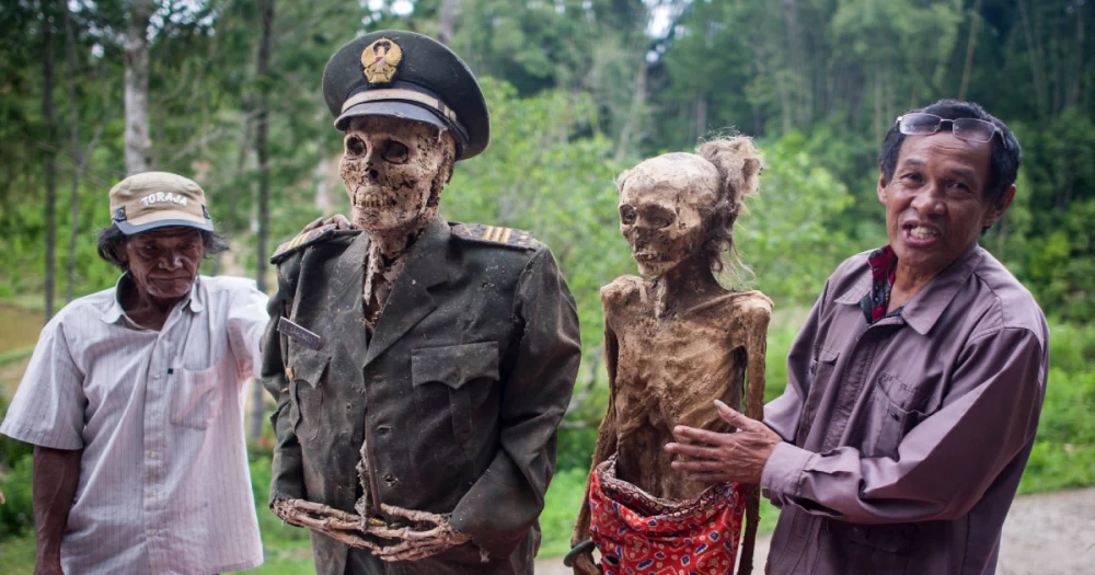 قبیله مرگ اندونزیایی