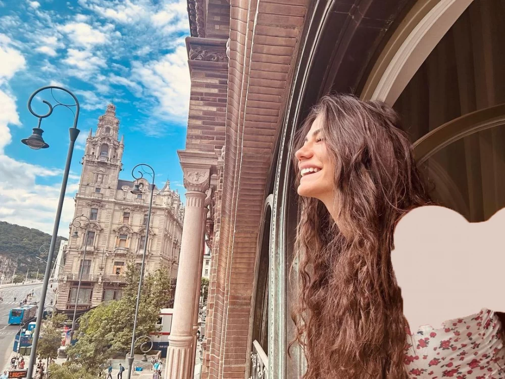 چهره بدون آرایش